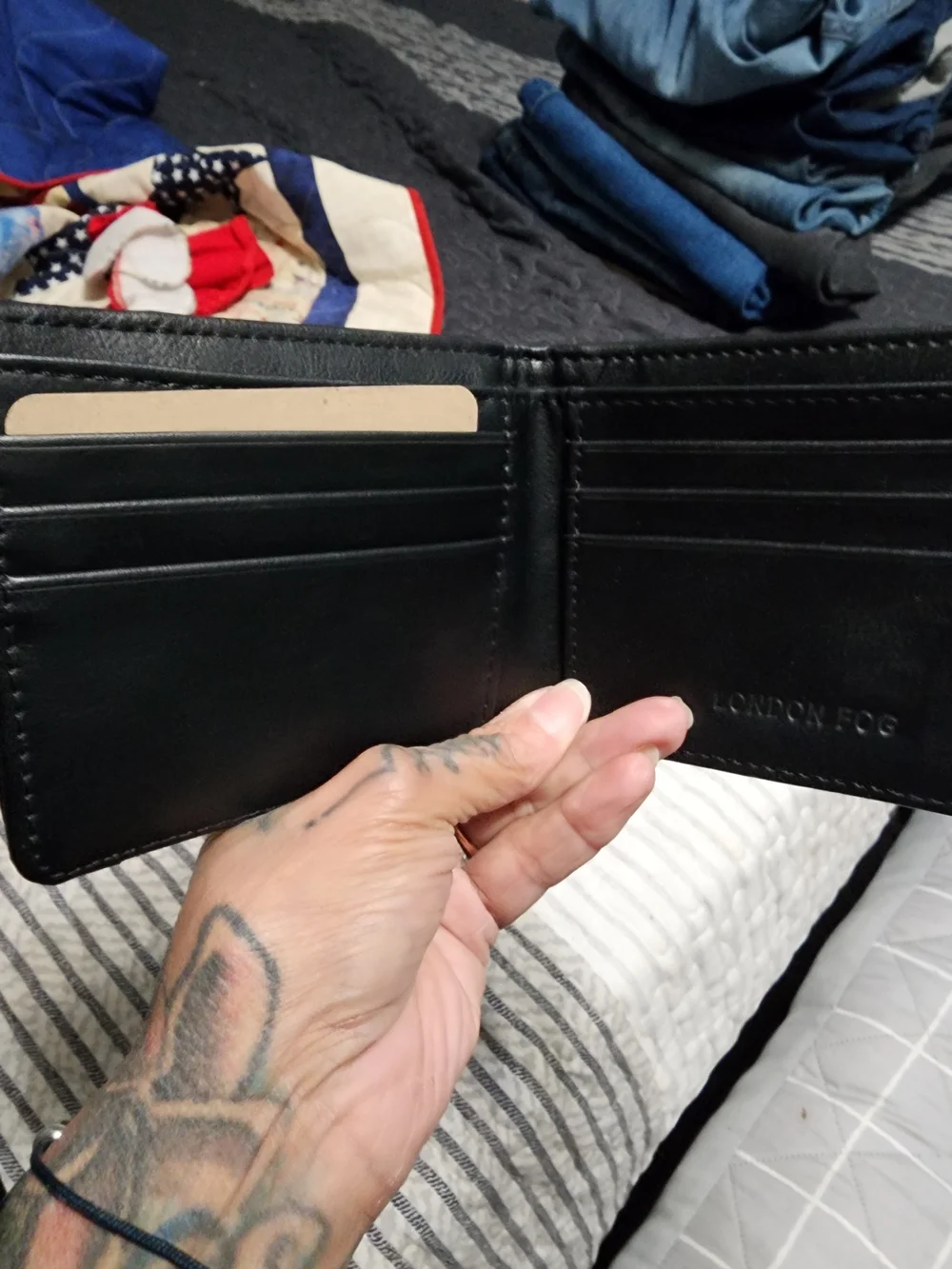 London Fog Black Leather Card Holder Wallet